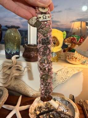 Brazaletes JQL Pink Boho Braided Butterfly Charm Bracelet Multiple Charms